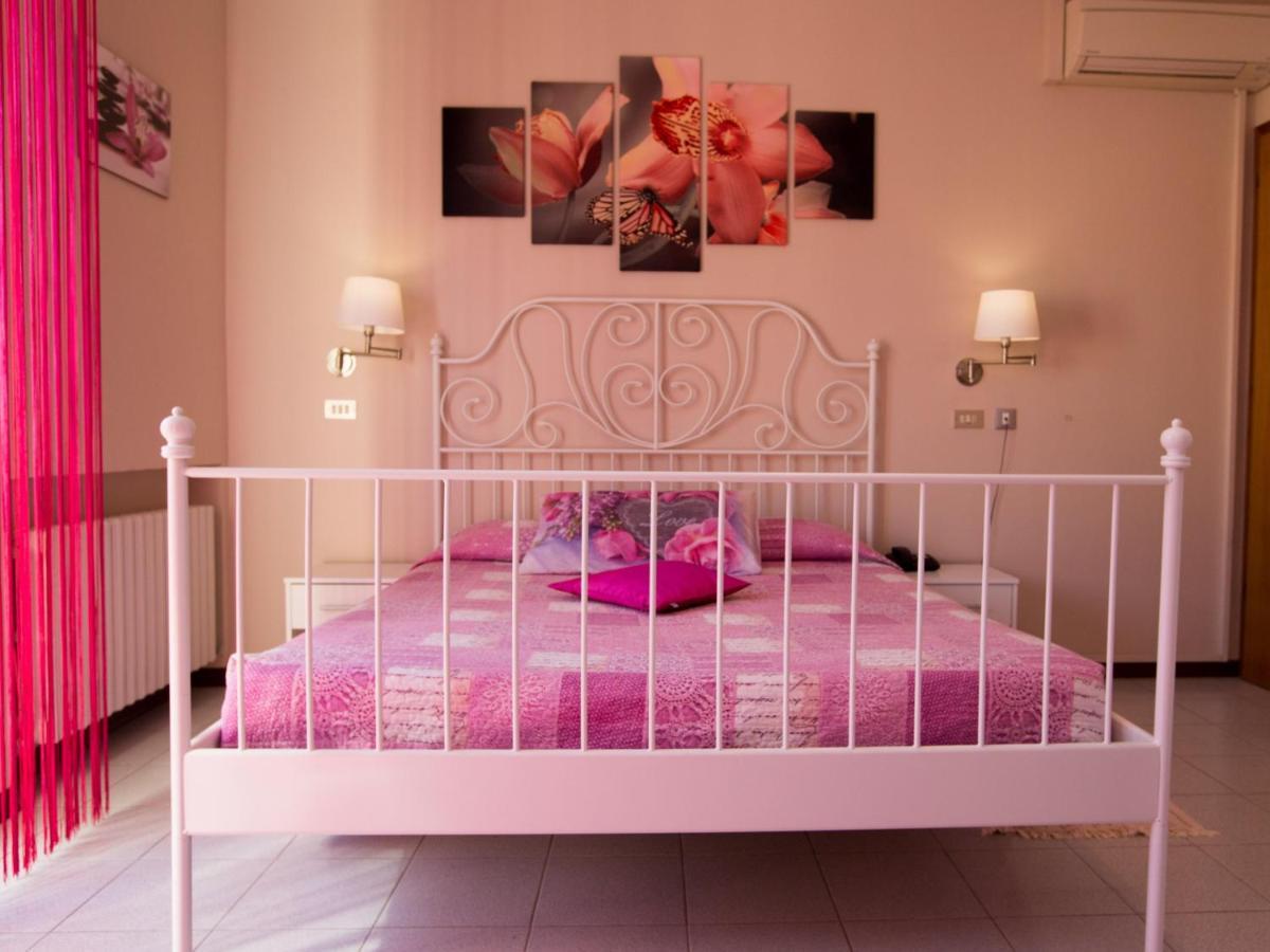 Hotel Arcoveggio โบโลญญา ภายนอก รูปภาพ