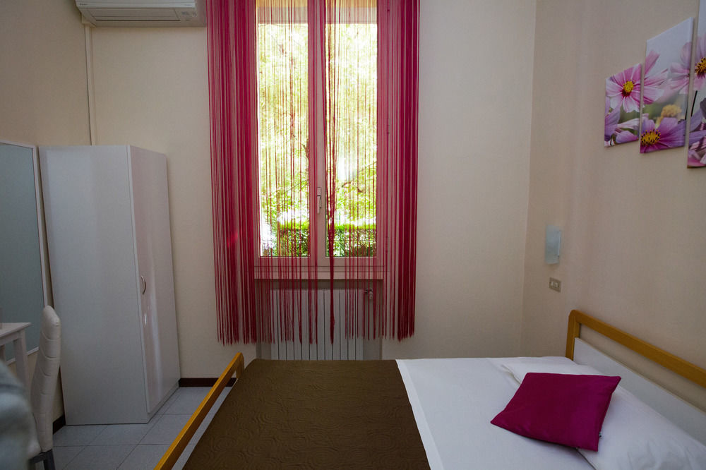 Hotel Arcoveggio โบโลญญา ภายนอก รูปภาพ