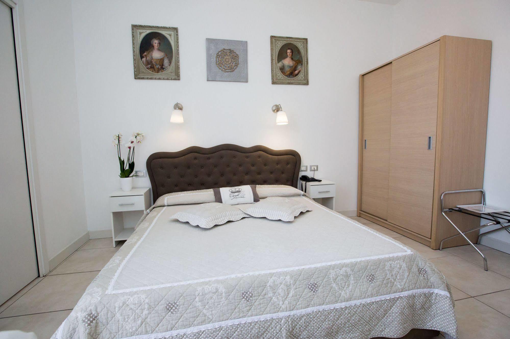 Hotel Arcoveggio โบโลญญา ภายนอก รูปภาพ